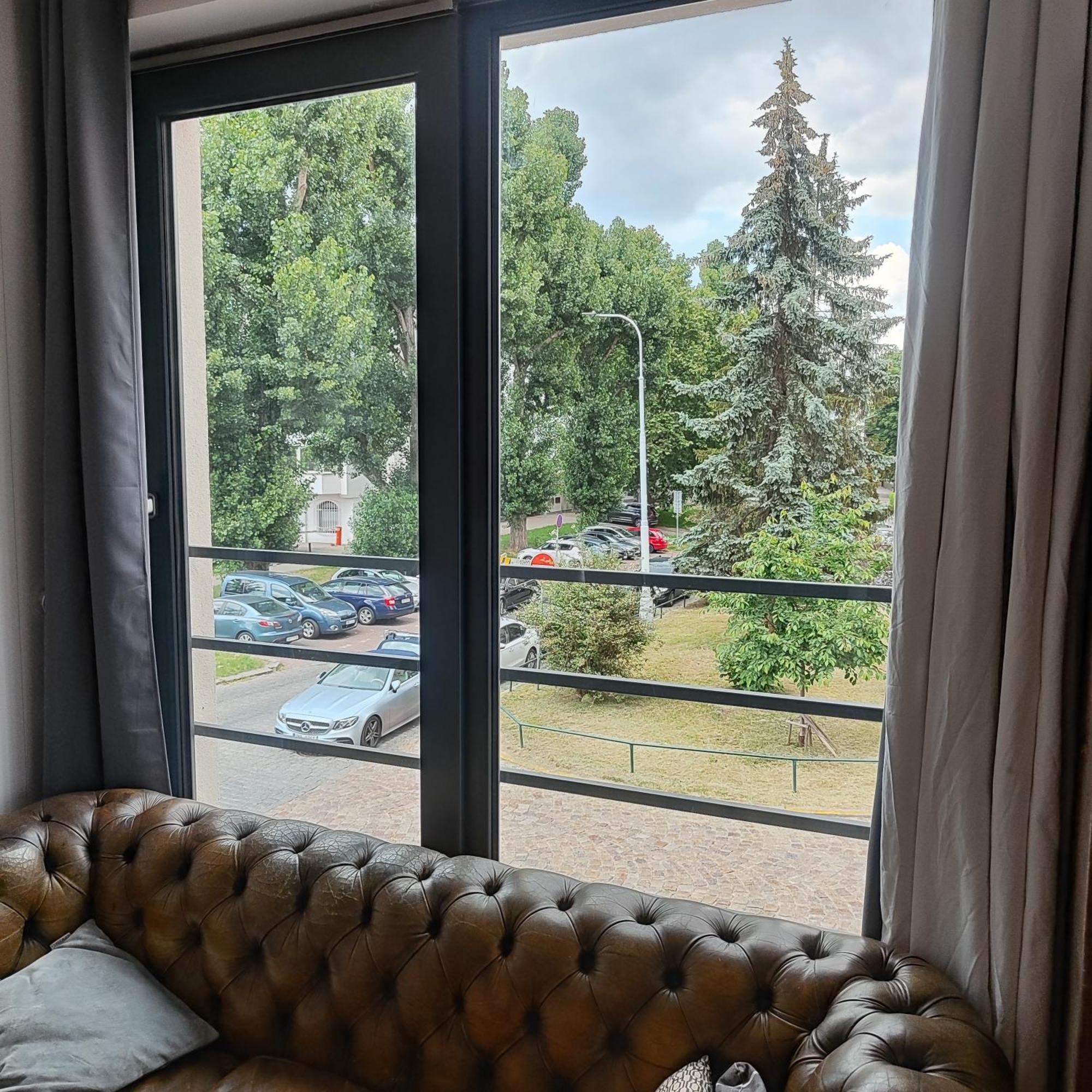 Apartment Big Windows Прага Екстер'єр фото